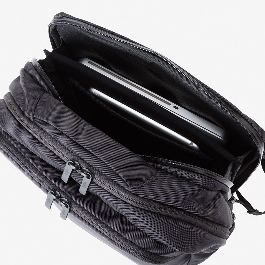 THE NORTH FACE(ザ ノースフェイス)シャトルデイパック(ユニセックス)NM82329