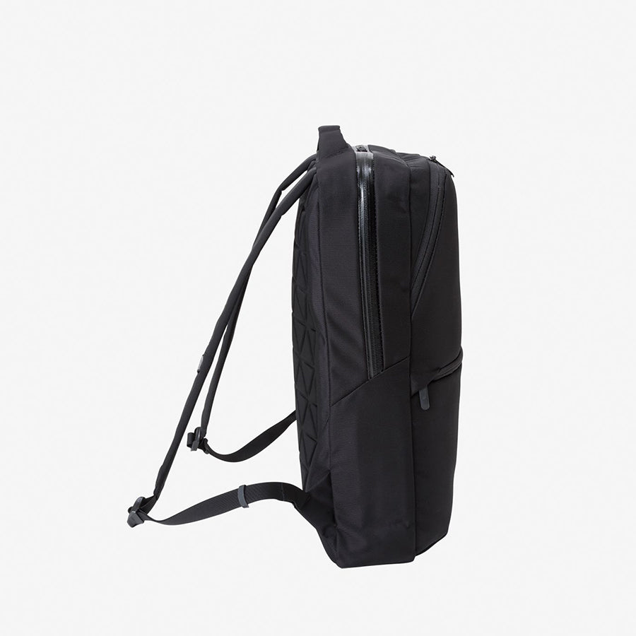 THE NORTH FACE(ザ ノースフェイス)シャトルデイパックスリム(ユニセックス)NM82330