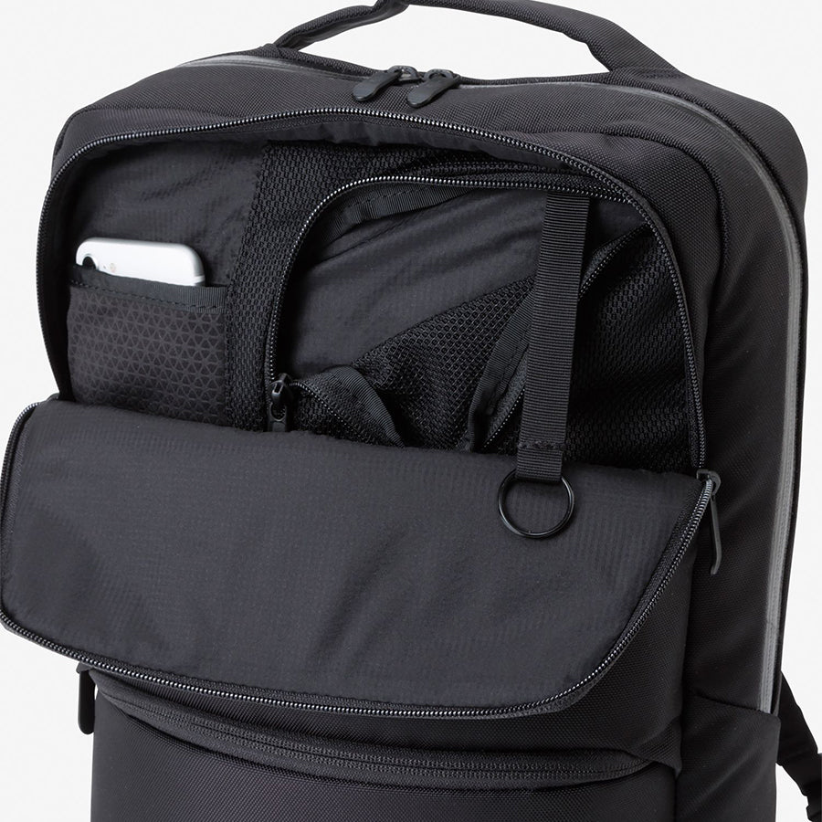 THE NORTH FACE(ザ ノースフェイス)シャトルデイパックスリム(ユニセックス)NM82330